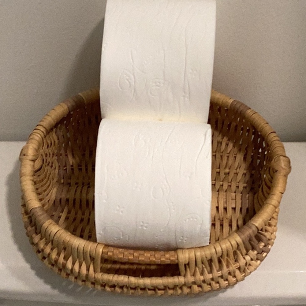 TWO RUSTIC HANDMADE BASKETS - Picture 11 of 11